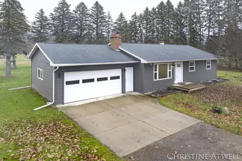 1331 S Perkey Rd, Charlotte, MI 48813
