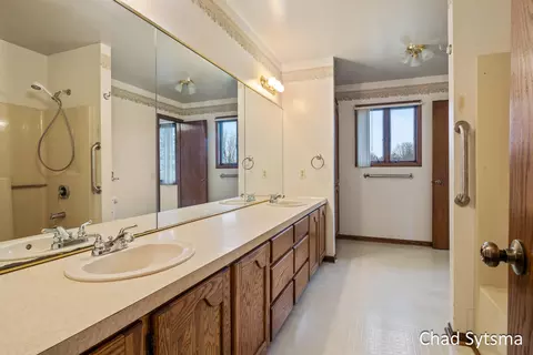 Bath - 4280 24th St, Dorr, MI 49323 photo 1 of 4