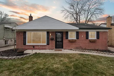 8265 Donna St, Westland, MI 48185