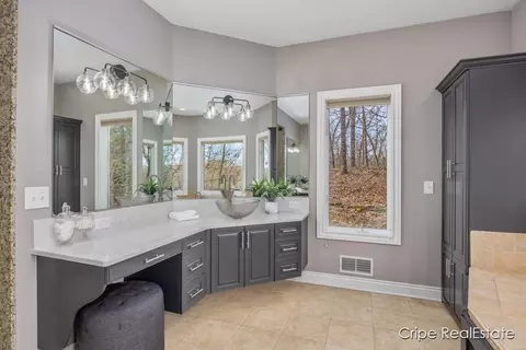 Bath - 4844 Summer Ridge Ct NE, Ada, MI 49301 photo 2 of 10