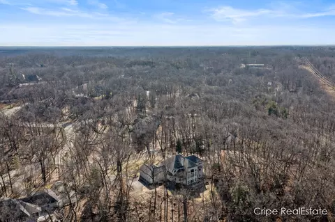 View/Area - 4844 Summer Ridge Ct NE, Ada, MI 49301 photo 6 of 7