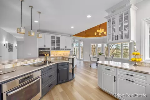 Kitchen - 4844 Summer Ridge Ct NE, Ada, MI 49301 photo 4 of 8