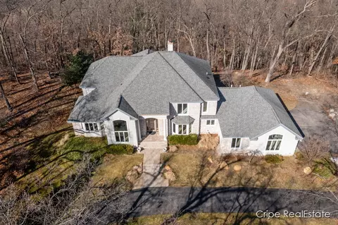 Exterior - 4844 Summer Ridge Ct NE, Ada, MI 49301 photo 16 of 17