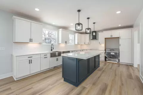 Kitchen - 11637 Heron St, Schoolcraft, MI 49087 photo 2 of 6