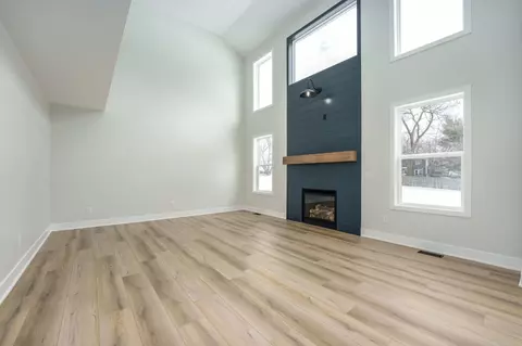 Living - 11637 Heron St, Schoolcraft, MI 49087 photo 2 of 3