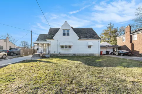 16020 Frazho Rd, Roseville, MI 48066