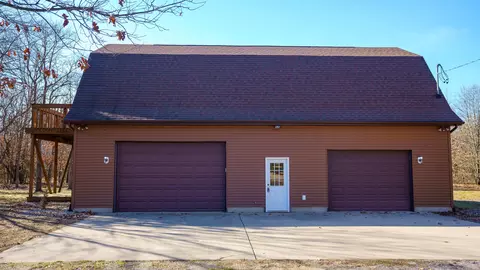 6654 Risner Dr, Plainwell, MI 49080 photo 1