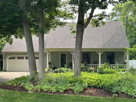 4793 Pine Hollow Rd, Holland, MI 49423