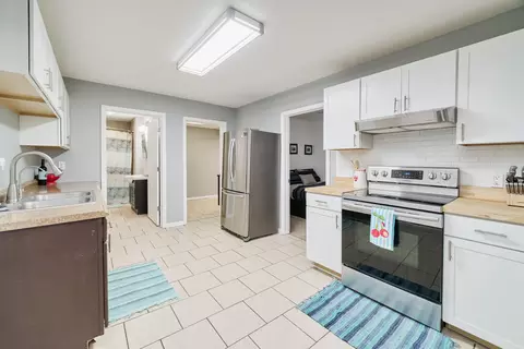 281 5th St, Manistee, MI 49660 photo 10