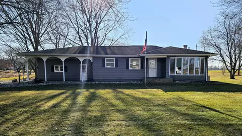 64798 Youngs Prairie Rd, Constantine, MI 49042