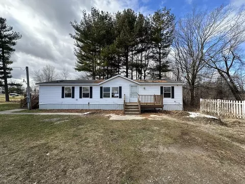 3960 S Crystal, Crystal, MI 48818