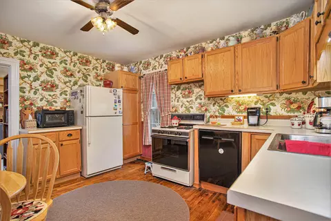 325 N Eagle St, Marshall, MI 49068 photo 7