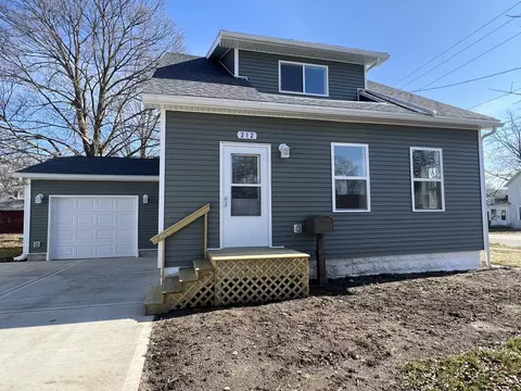 212 S Jefferson St, Sturgis, MI 49091