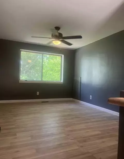 2910 Prospect St, Flint, MI 48504 photo 2