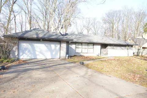 25220 Larkins St, Southfield, MI 48033