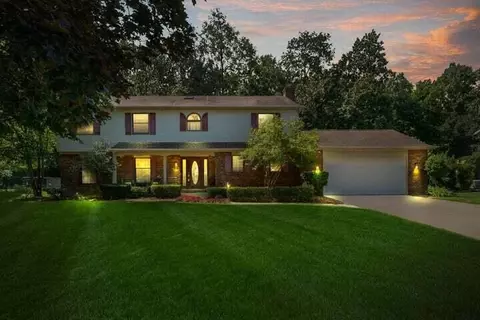 5677 Swallow Ave, Kalamazoo, MI 49009