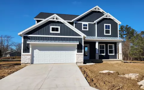 516 Little Sable Dr, South Haven, MI 49090