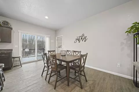 Dining - 6437 Cross Rd, Concord, MI 49237 photo 1 of 4