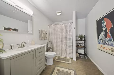 Bath - 6437 Cross Rd, Concord, MI 49237 photo 3 of 3