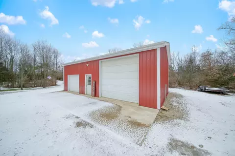 Exterior - 6437 Cross Rd, Concord, MI 49237 photo 17 of 25