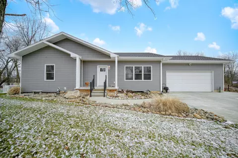 Exterior - 6437 Cross Rd, Concord, MI 49237 photo 2 of 25