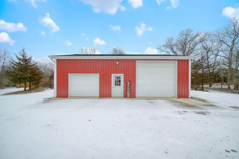 Exterior - 6437 Cross Rd, Concord, MI 49237 photo 16 of 25
