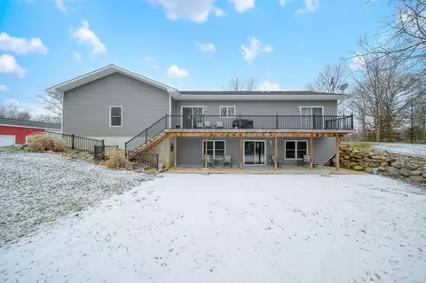 Exterior - 6437 Cross Rd, Concord, MI 49237 photo 3 of 25
