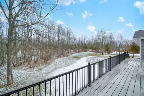 Exterior - 6437 Cross Rd, Concord, MI 49237 photo 8 of 25