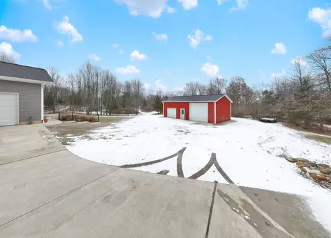 Exterior - 6437 Cross Rd, Concord, MI 49237 photo 14 of 25