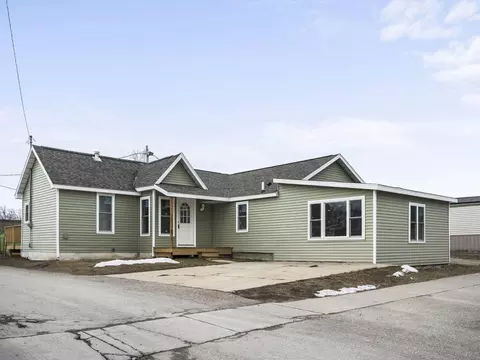 Exterior - 102 E Maple St, Mcbain, MI 49657 photo 2 of 11