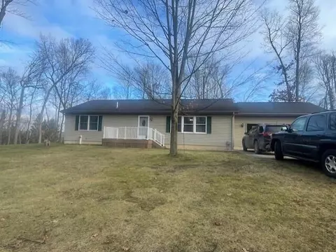 67051 Sherman Mills Rd, Sturgis, MI 49091
