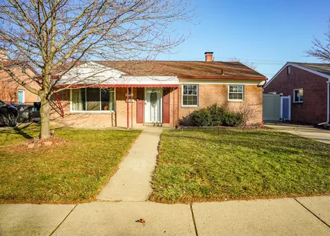 8264 Flamingo St, Westland, MI 48185
