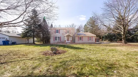 5926 Shagbark Dr, Ann Arbor, MI 48108