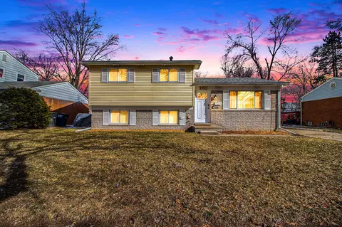 901 Judith St, Westland, MI 48186