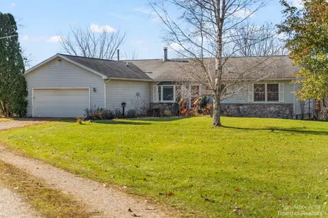 6000 Sorby Hwy, Addison, MI 49220