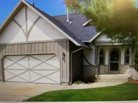 201 Baden Pl, Fremont, MI 49412