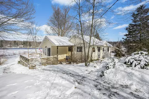 8826 E Buchanan Rd, Hesperia, MI 49421