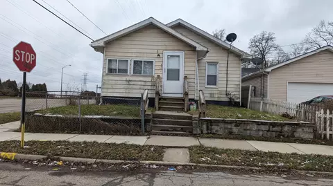 512 Midway Ave, Pontiac, MI 48341