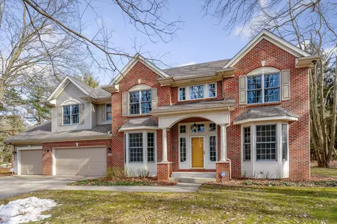 8453 Brandon Cir, Mattawan, MI 49071