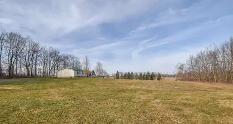 Exterior - 811 Kinter Rd, Bronson, MI 49028 photo 9 of 9