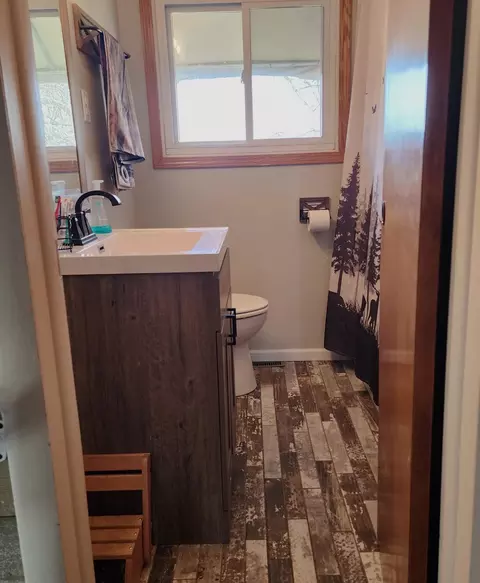 Bath - 14043 Chandler Rd, Bath, MI 48808 photo 4 of 4