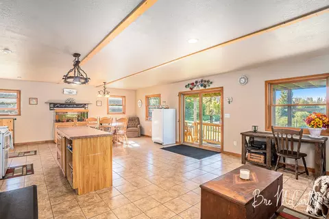 Kitchen - 6353 E M-20, Hesperia, MI 49421 photo 3 of 3