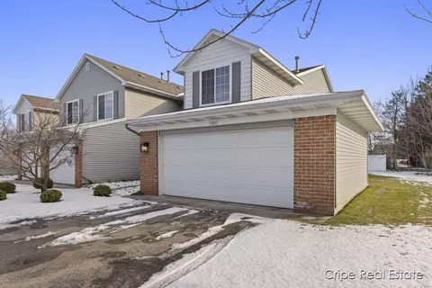 5563 Rivertown Cir SW, Wyoming, MI 49418