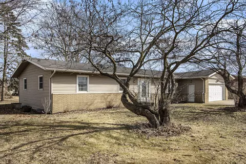 52551 Us 131, Three Rivers, MI 49093