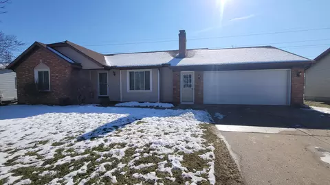 1824 Mapleview St SE, Kentwood, MI 49508