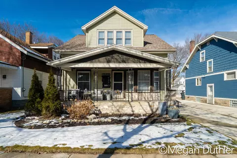 853 Arianna St NW, Grand Rapids, MI 49504