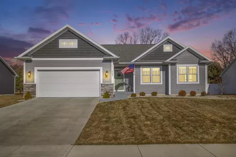 2184 Ashford Trl, Portage, MI 49024