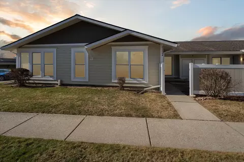 22664 Woolsey Dr, Novi, MI 48375
