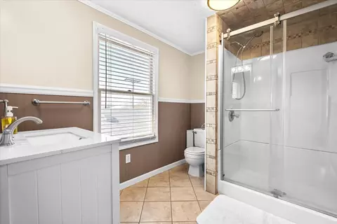 Bath - 2196 Scofield Carleton Rd, Carleton, MI 48117 photo 5 of 5