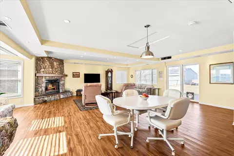 Dining - 2196 Scofield Carleton Rd, Carleton, MI 48117 photo 3 of 5